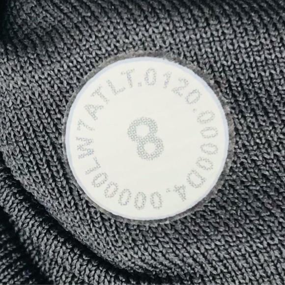 Lululemon Hotty Hot Low Rise 4" Athletic Shorts Gray Size 8 - Picture 4 of 7